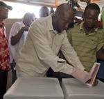 Wyclef says bullet grazed hand in Haiti’s capital